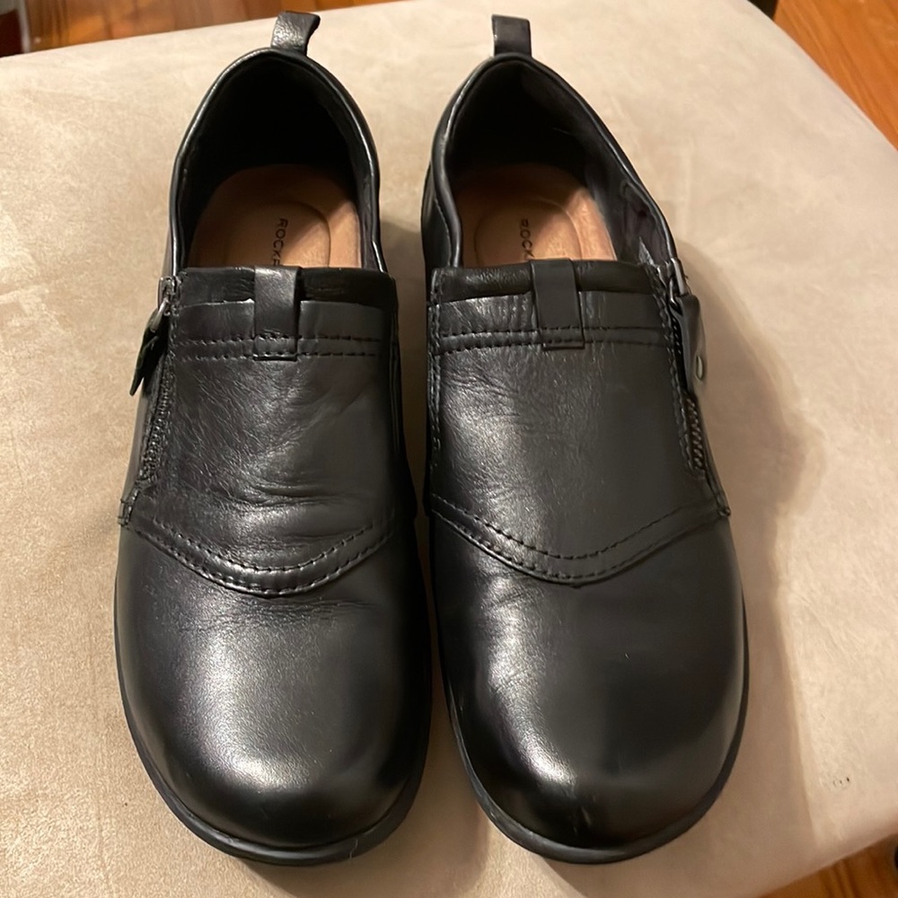 Rockport women’s shoe size 9